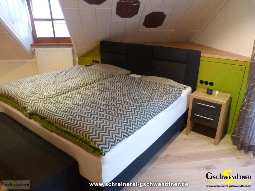 026a-doppelbett-in-ecke-eingepasst