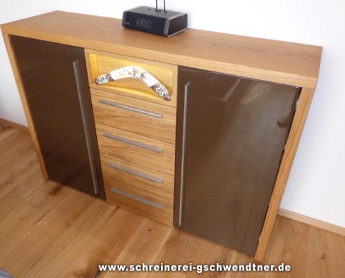 028-sideboard-in-eiche-massiv