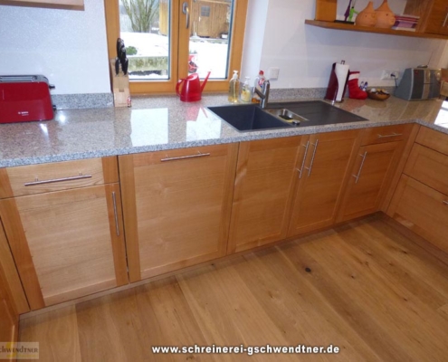 028d-massivkueche-in-kirschbaum