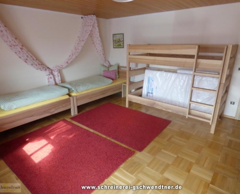031b-schlafraum-mit-holz