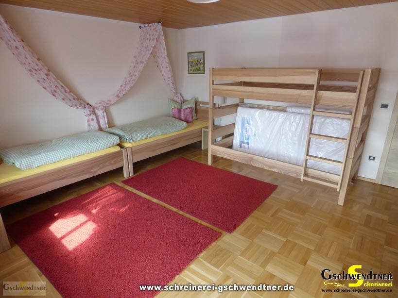 031b-schlafraum-mit-holz