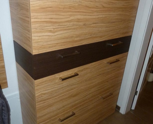 045c-garderobenschrank