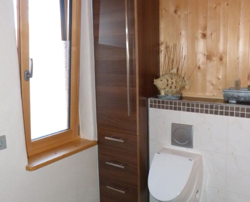 047-badschrank-multiplex