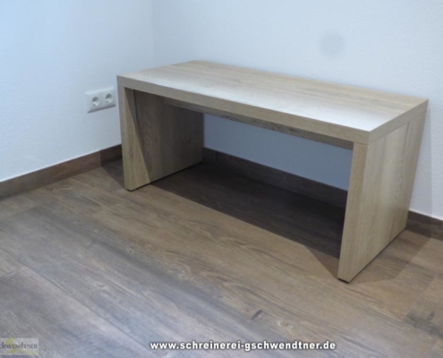 058a-bank-in-eichedecor