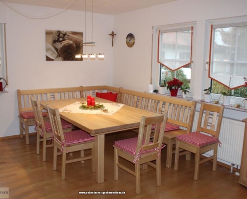 068-sitzgruppe-in-birke