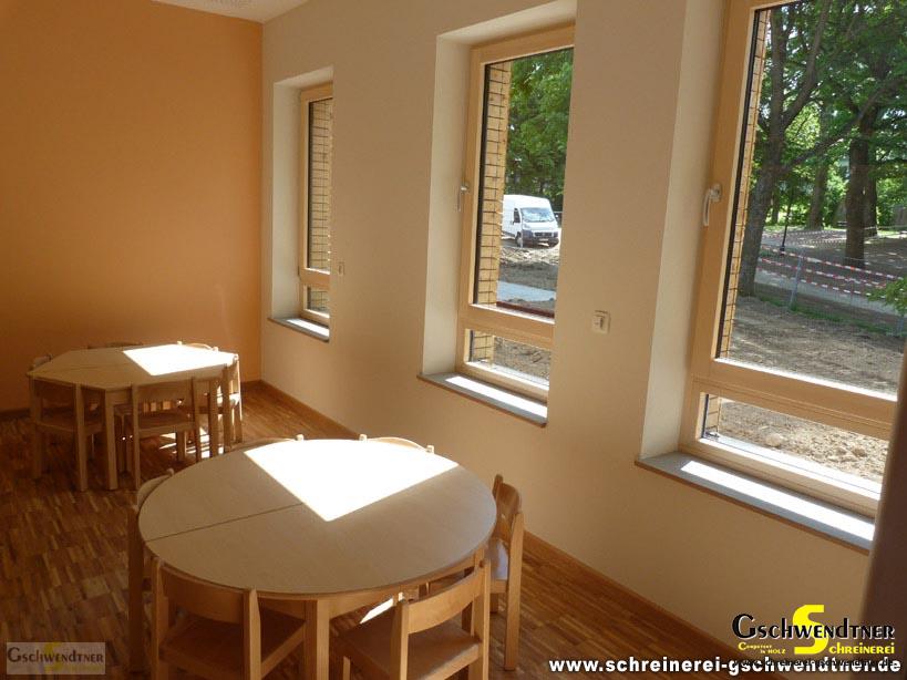 001c-fenster-kindergarten-mit-unterlichte