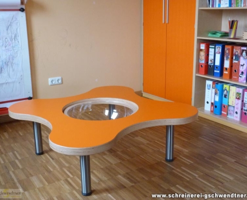 001g-kindergarten-spieltisch-mit-wanne