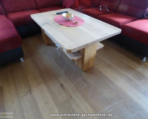 025a-wohnzimmertisch-in-eiche-massiv