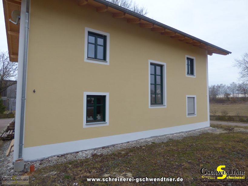 025d-fenster-in-fichte-grün-lackiert