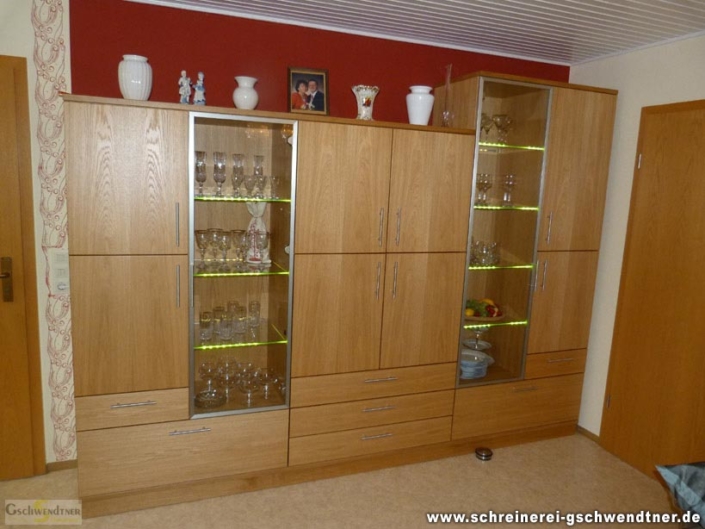 059-wohnzimmerschrank-mit-beleuchtung
