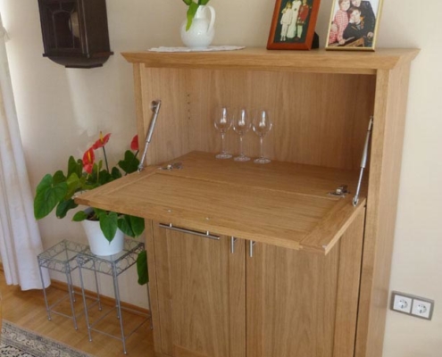 070c-sekretaer-aus-holz