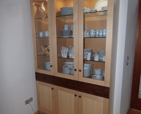 072c-vitrine-in-buche