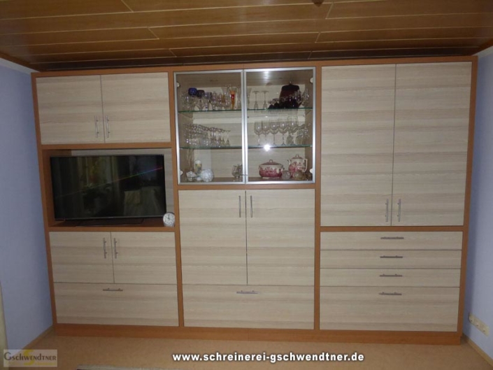 074-wohnzimmerschrank-mit-fernseher