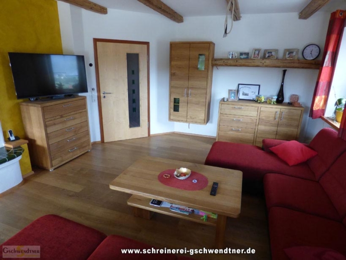 076-wohnzimmerschraenke-in-eiche-massiv