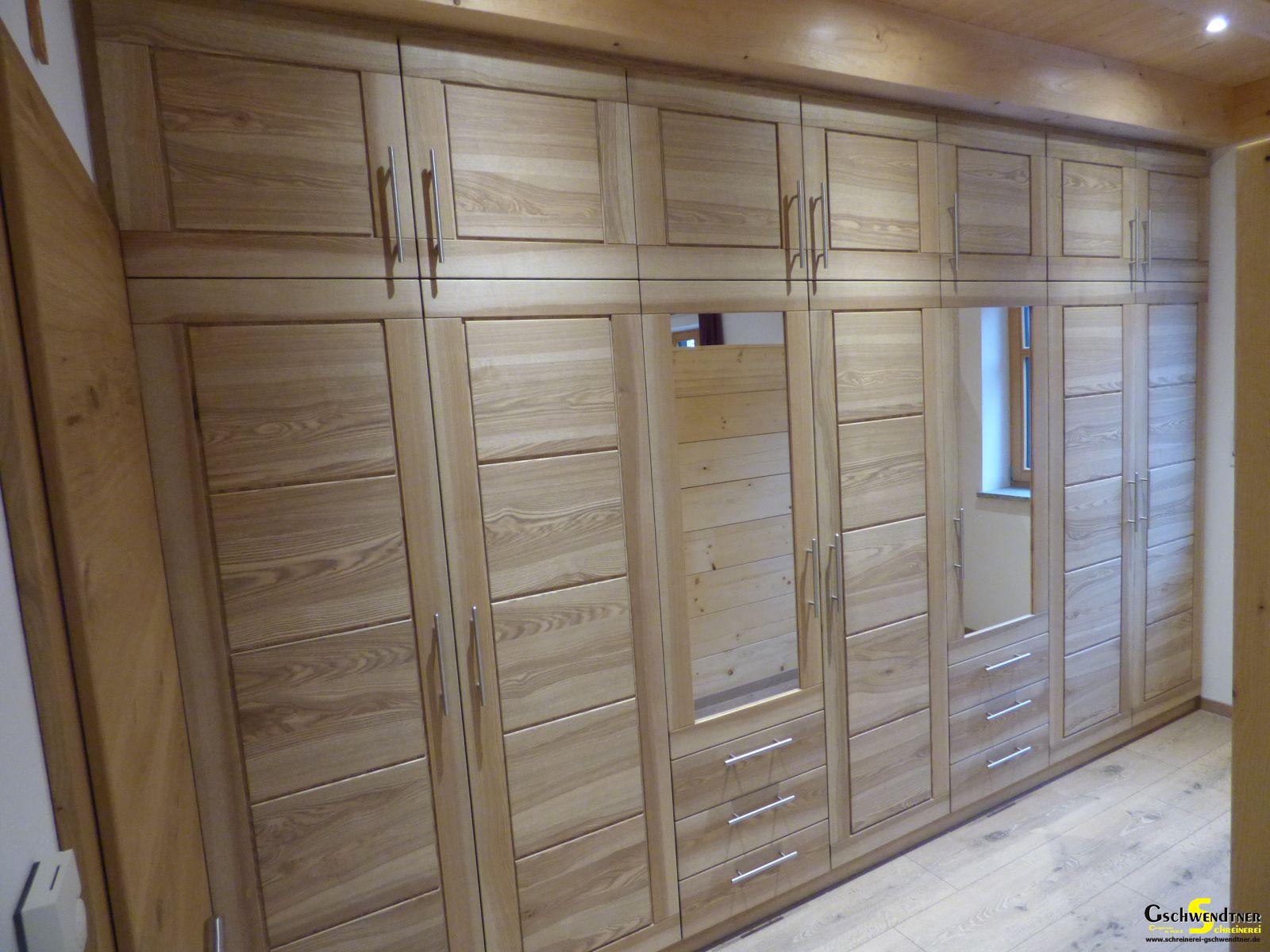 P1030331 Einbauschränke