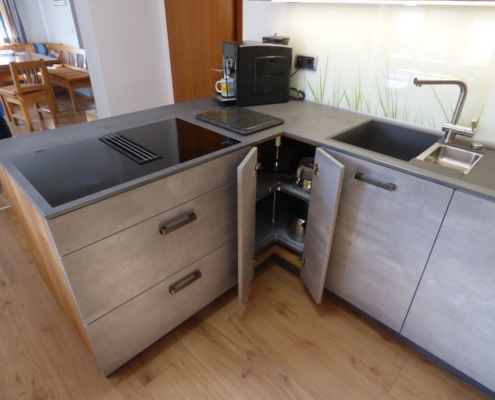 P1030458 Küche aus Holz