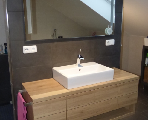 P1040107_ badmöbel aus holz