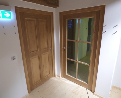 P1040341 Gasthaus Türen