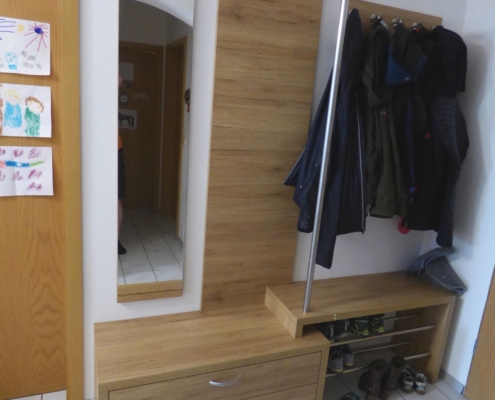 P1040735 garderobe massivholz