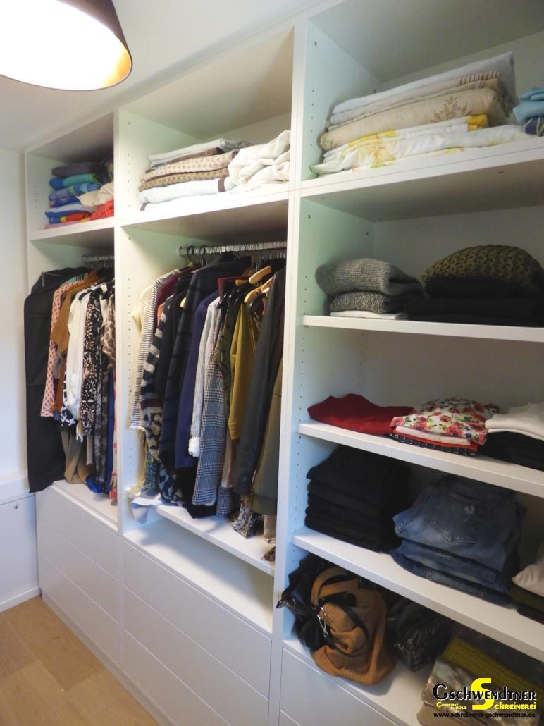 P1040749 Garderobe aus Holz