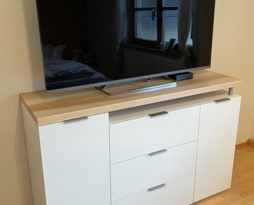 IMG_0600 Fernseh Schrank