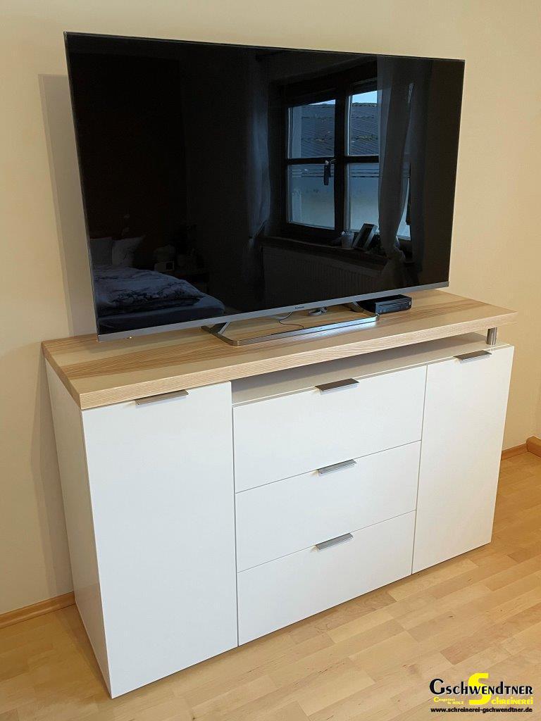 IMG_0600 Fernseh Schrank
