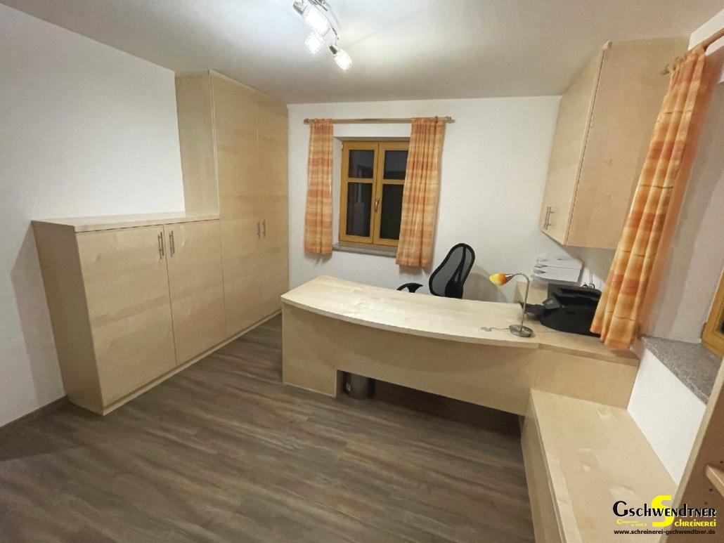 IMG_1009 Bürotische