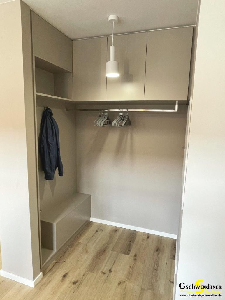 IMG_1296 Garderobe aus Holz