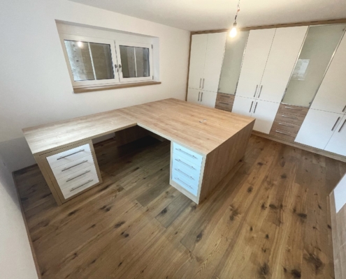 Büro aus Holz