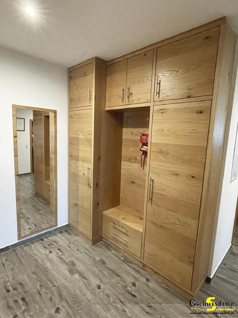 IMG_6454 Massiv Garderobe