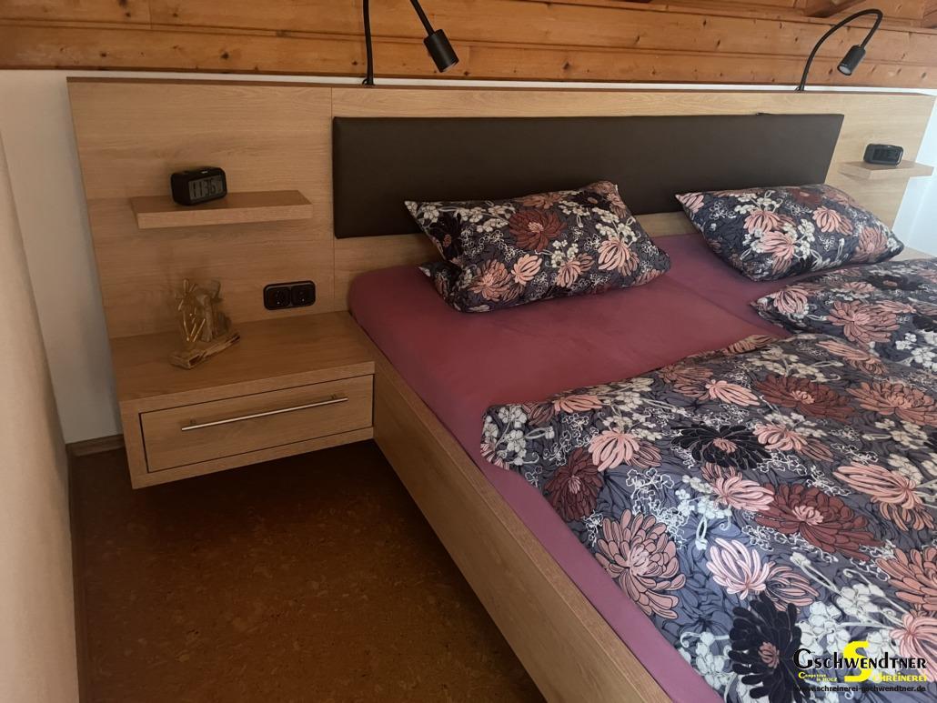 IMG_6552 Schlafzimmer aus Holz