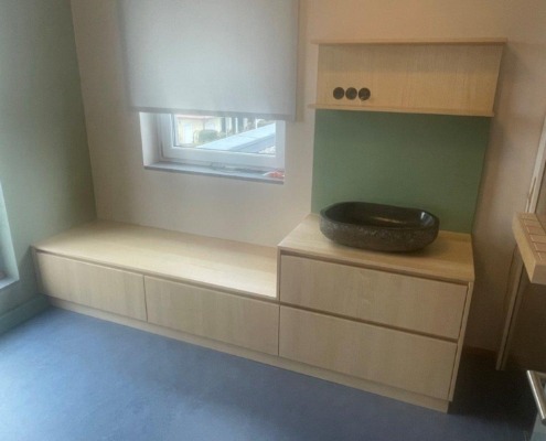 Bad im Holzdesign